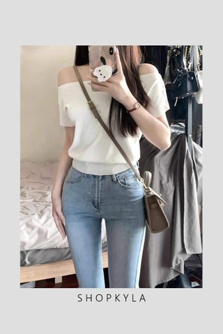 PREORDER- SHAYLA OFF WHITE TOP