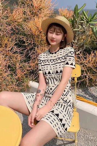 现货 - PRINTED DRESS