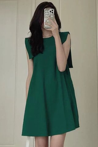 PREORDER - MIKAH SHIFT DRESS IN GREEN