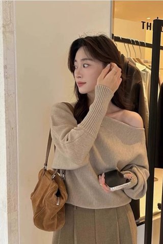 PREORDER - HANA OFF SHOULDER KNIT TOP