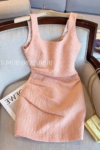 PREORDER - GEMMA DRESS IN PINK