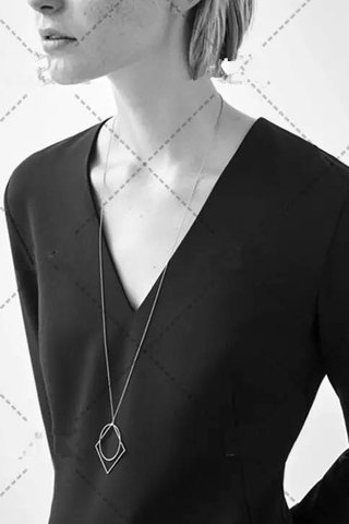 IN STOCK - NECKLACE 074