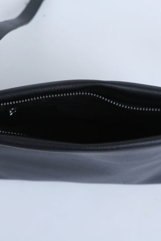 BACKORDER- FIDEL  SLING BAG IN BLACK
