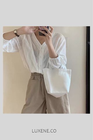 PREORDER - CAREY BLOUSE IN WHITE