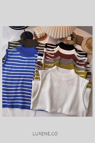PREORDER - PEARLY SLEEVELESS KNIT TOP