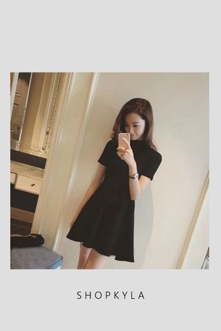PREORDER - NORA SKATER KNIT DRESS( S TO XL)