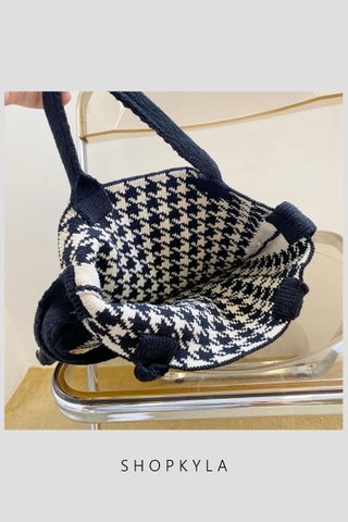 PREORDER - L876 KNITTED TOTE SLING BAG