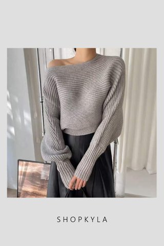 PREORDER- HANDSELL KNIT TOP